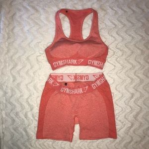 Gymshark Flex Set- Peach Coral